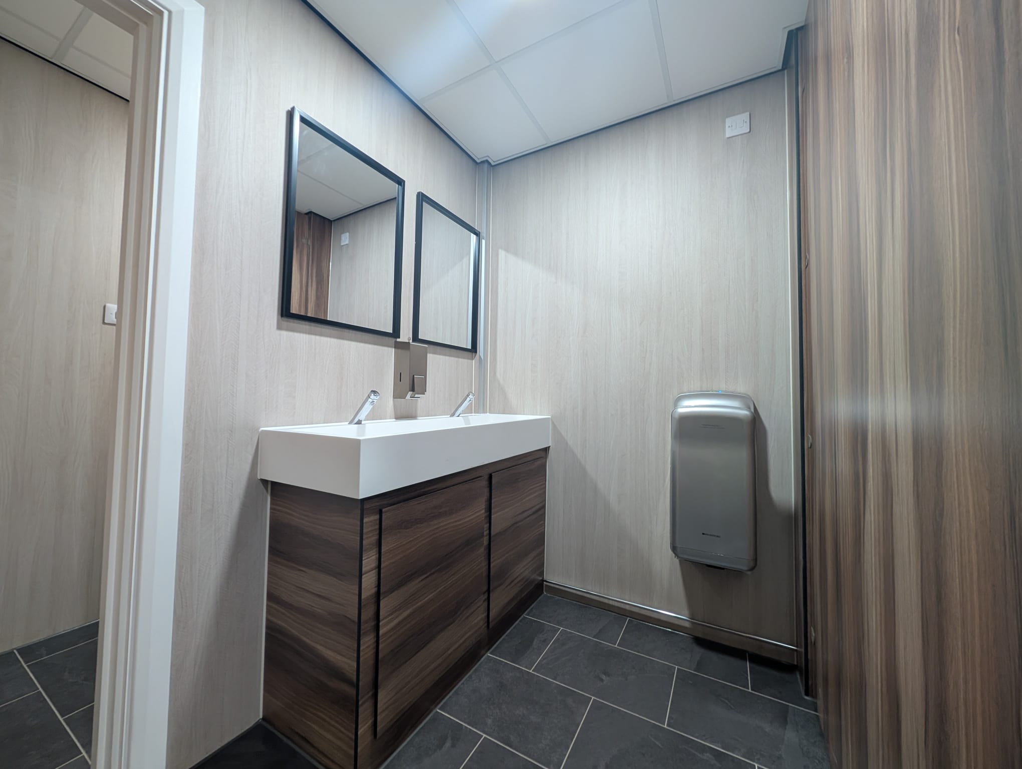 Posh commercial washroom